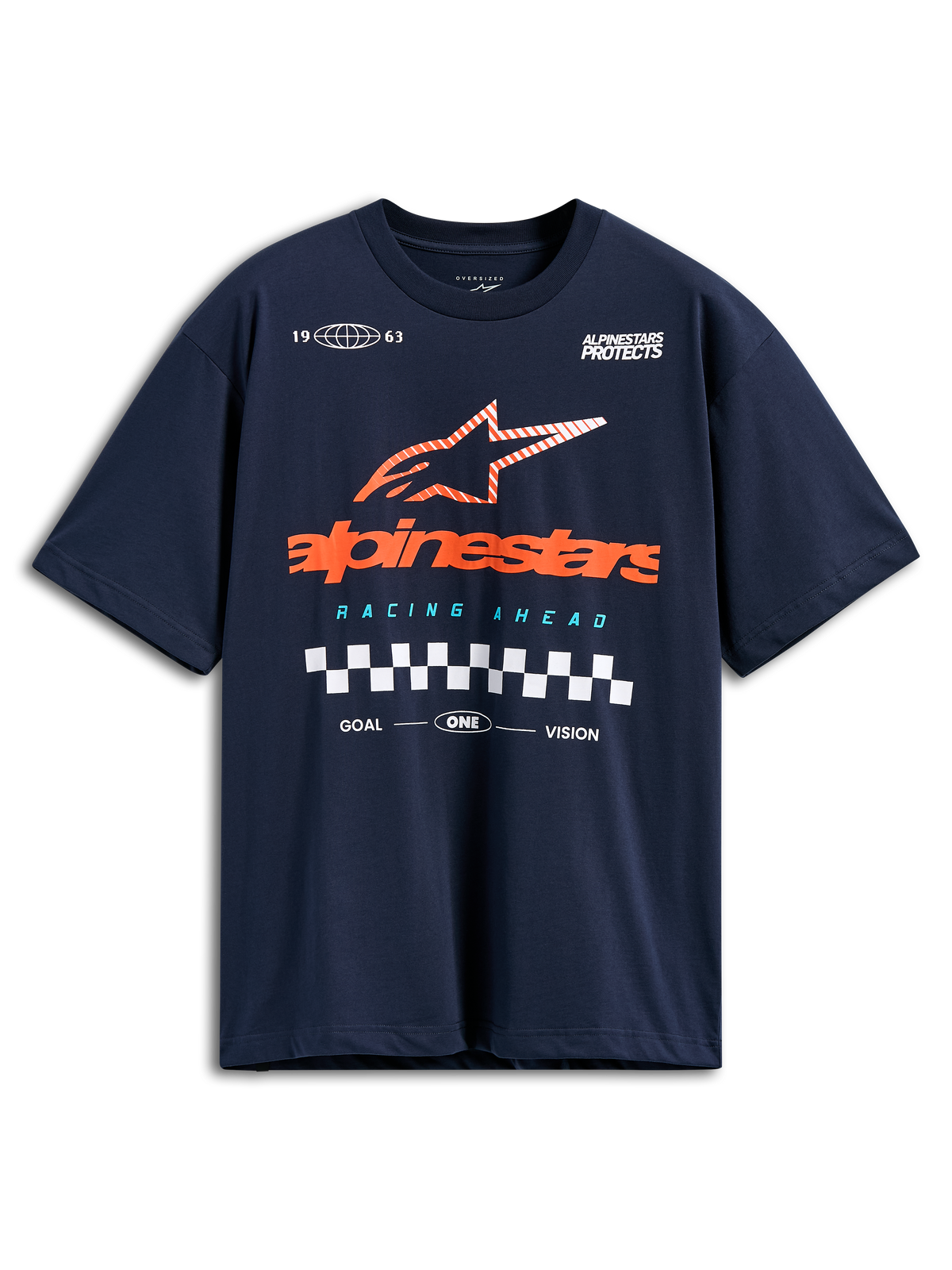 Alpinestars Aplomb Oversized CSF Tee, kortärmad t-shirt, mörkblå, stor orange Alpinestars-logotyp med randig stjärna och målflaggsdetalj, avslappnad motorsport-streetwear