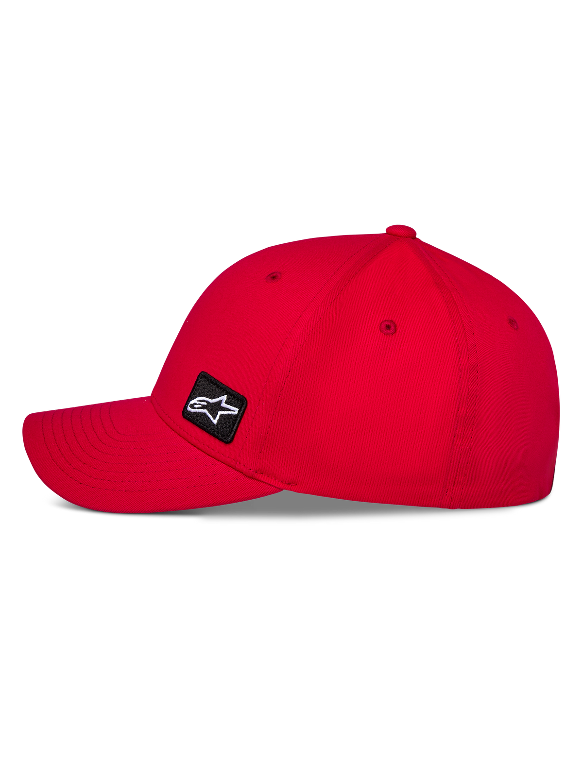 Alpinestars Pivot keps, röd sportswear-keps, sidoprofil som visar böjd skärm och strukturerad krona, liten svart broderad Astars-logotyp, slitstarkt twillmaterial, avslappnad motorsportdesign