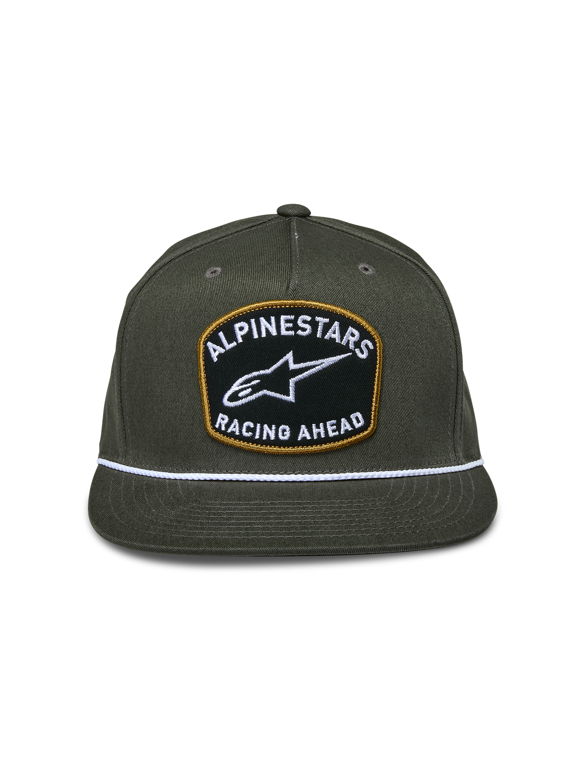 Alpinestars Promptus Snapback-keps, militärgrön, strukturerad krona med platt skärm, stor patch framtill med vit 'Alpinestars Racing Ahead'-brodyr och guldkant, vit flätad repsdetalj, avslappnad motorsport-keps