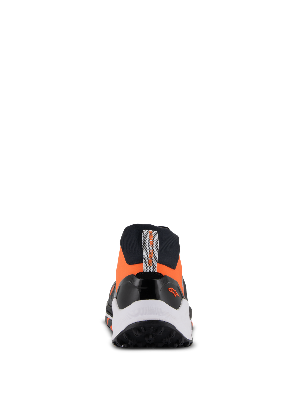 Alpinestars Meta XR V2-skor, sportiga vardagsskor, svart, orange och vit, vy bakifrån som visar en robust gummisula, vit mellansula och orange ovandel med en dragögla vid hälen och liten Alpinestars-logotyp.