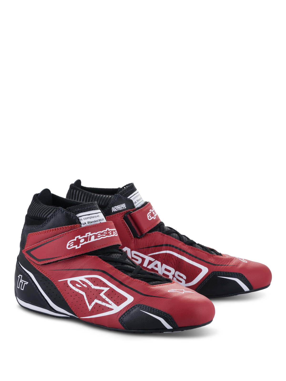 Alpinestars Tech-1 T V3-skor FIA, racingskor, röd, svart och vit, ett par mellanhöga läderskor med justerbara kardborreband och traditionell snörning, med framträdande vit Alpinestars-logotyp och perforerade sidopaneler