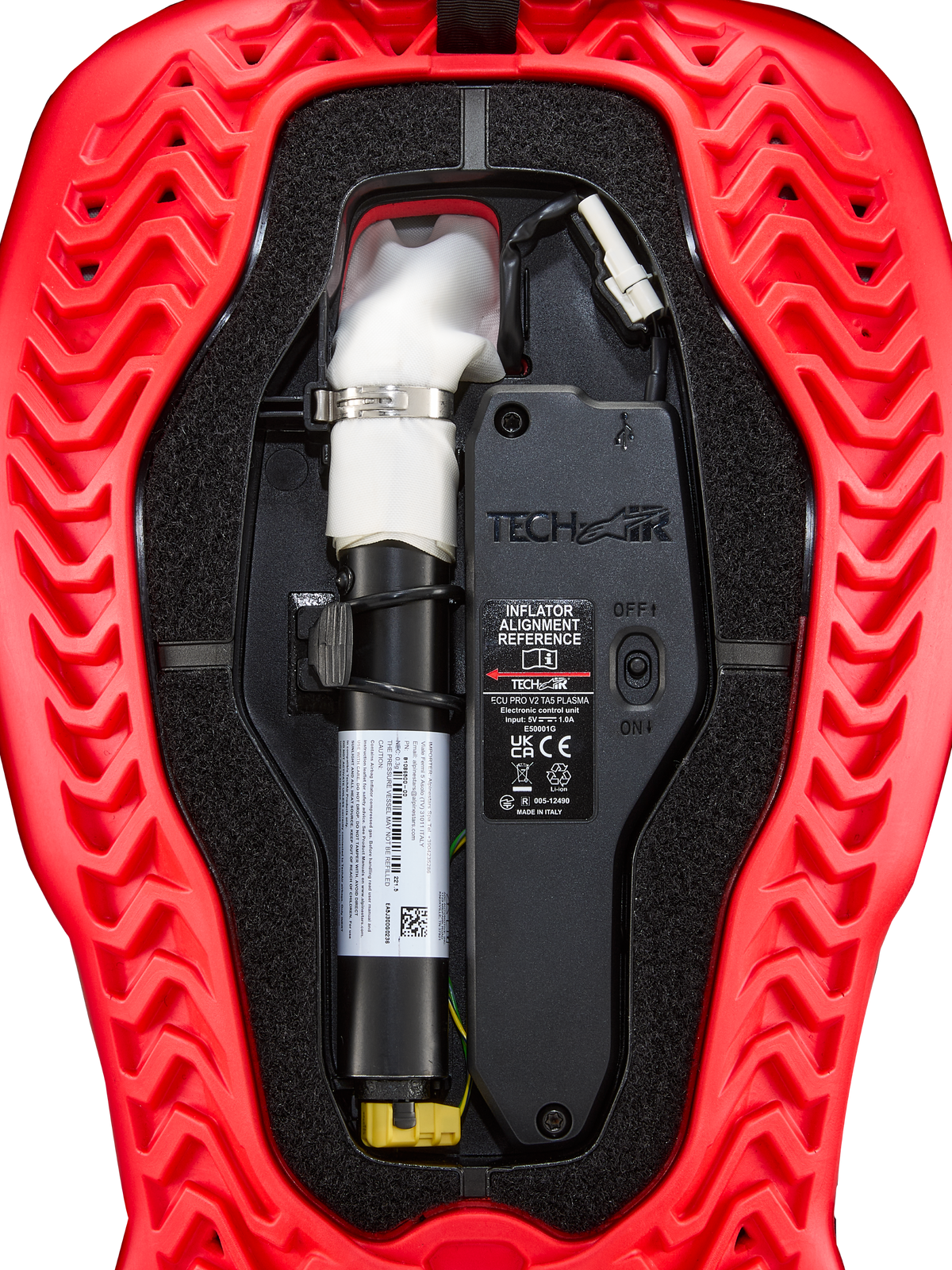 Alpinestars Tech-Air 5 Plasma reservpatron för airbag, svart ECU och vit uppblåsare i ett rött ribbat skal