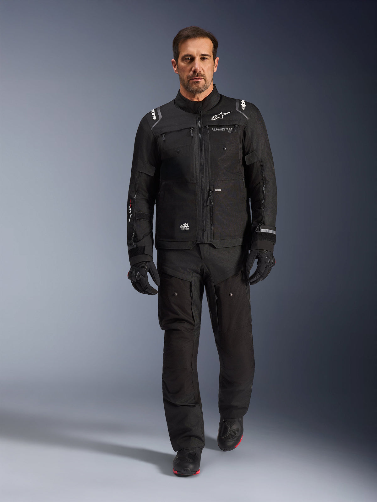 Alpinestars Cusco Drystar® jacka, svart adventure touring-jacka för herr med praktisk design med flera fickor.