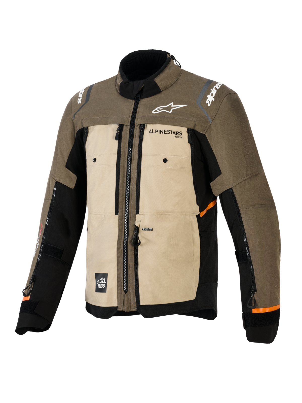 Alpinestars Cusco Drystar®-jacka, Walnut Aluminum Black, motorcykeljacka för äventyrstouring, trekvartsvy framifrån, textilkonstruktion med beigea och bruna paneler, ventilationsöppningar med dragkedja, vita Alpinestars-logotyper och orangea detaljer på ärmarna