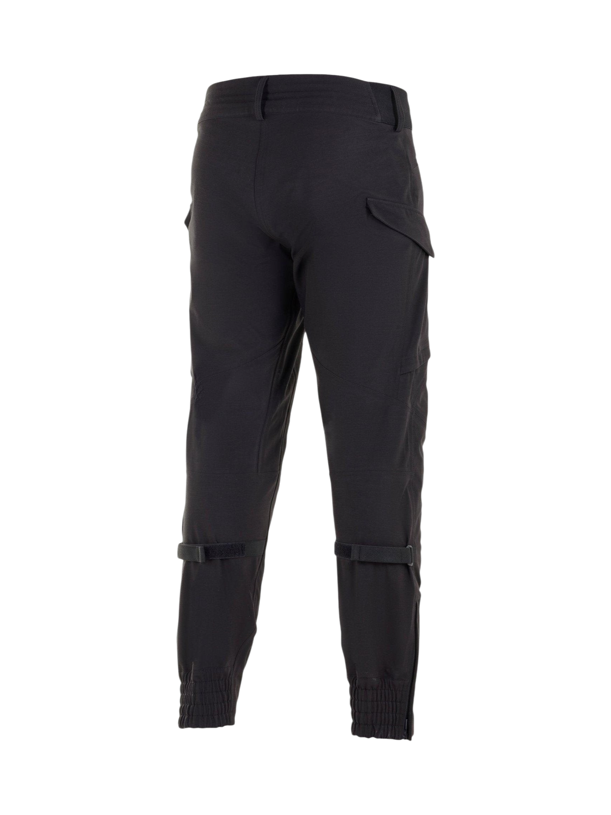 Alpinestars Juggernaut Vattentät Byxor, svarta urban motorcykelbyxor för herr i softshell, vy bakifrån med vadjusterare.