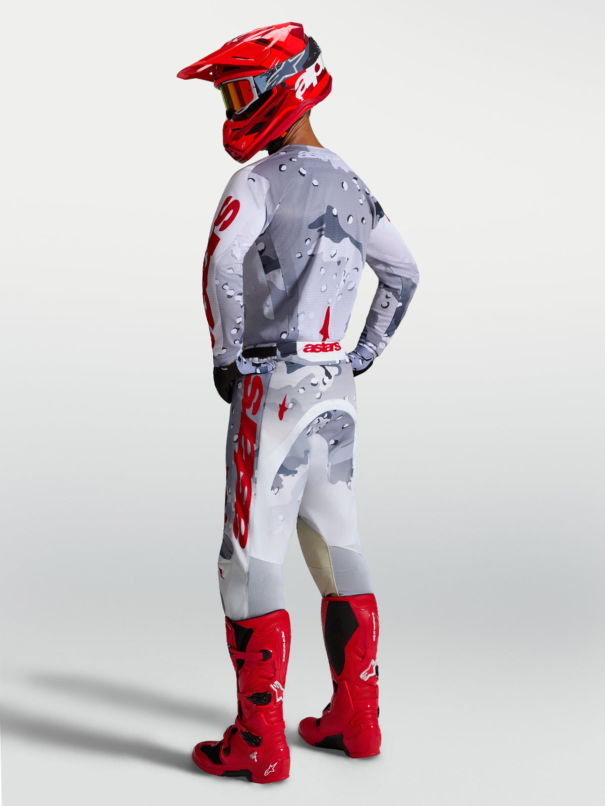 Alpinestars Racer Air Lone byxor, ventilerade motocrossbyxor för herrar, grå kamouflage och röd, stretch för terrängkörning.