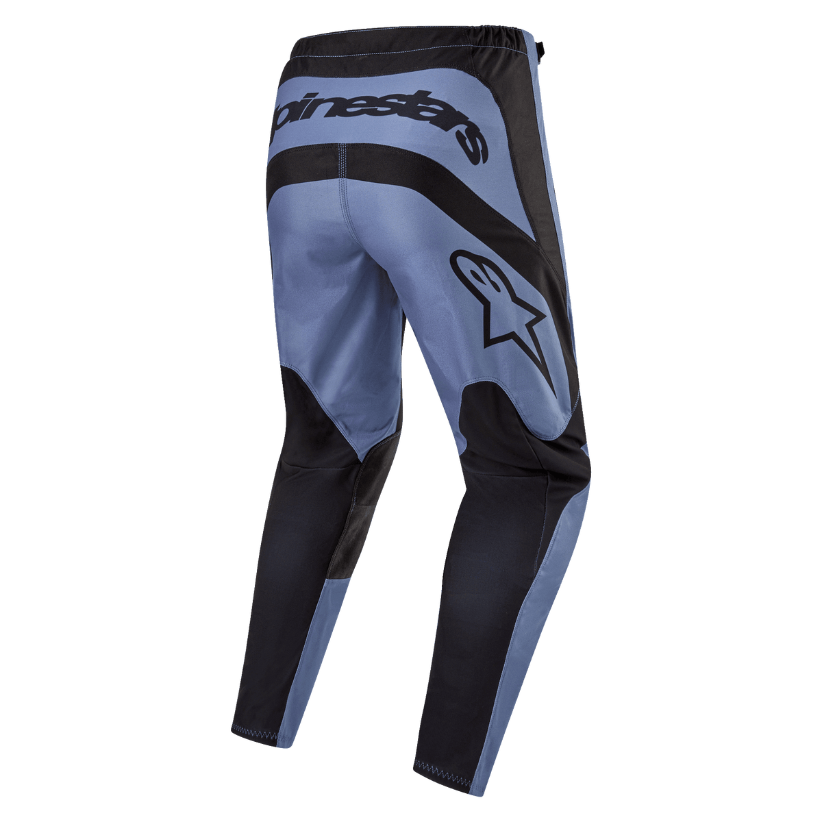 Alpinestars 2024 Fluid Lurv-byxor, motocrossbyxor, ljusblå och svarta, vy bakifrån som visar tydlig Alpinestars-profilering över baksidan och sidan, svarta förstärkta paneler på sätet och insidan av benen, ergonomisk förböjd design för offroad-prestanda