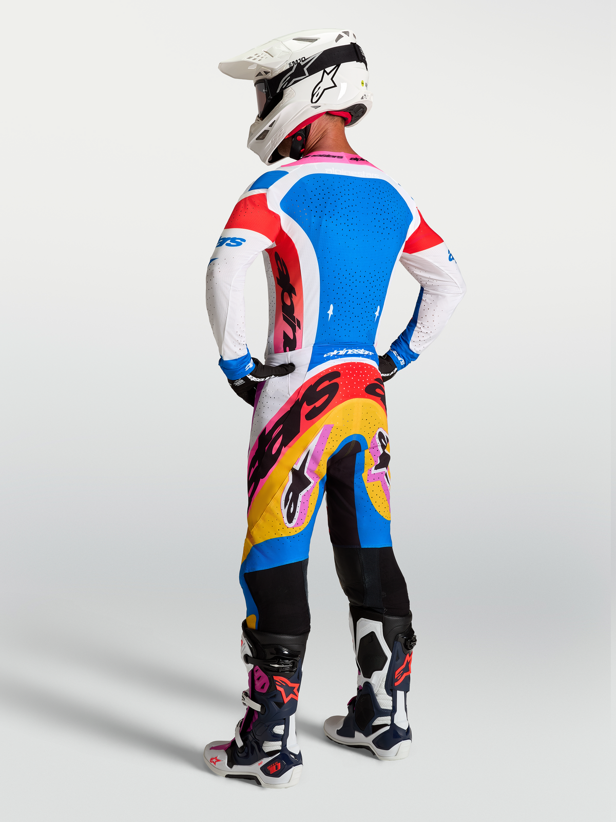 Alpinestars Supertech Dyna Gear Set, men's motocross racing outfit in blue and white with a pro-level athletic fit.