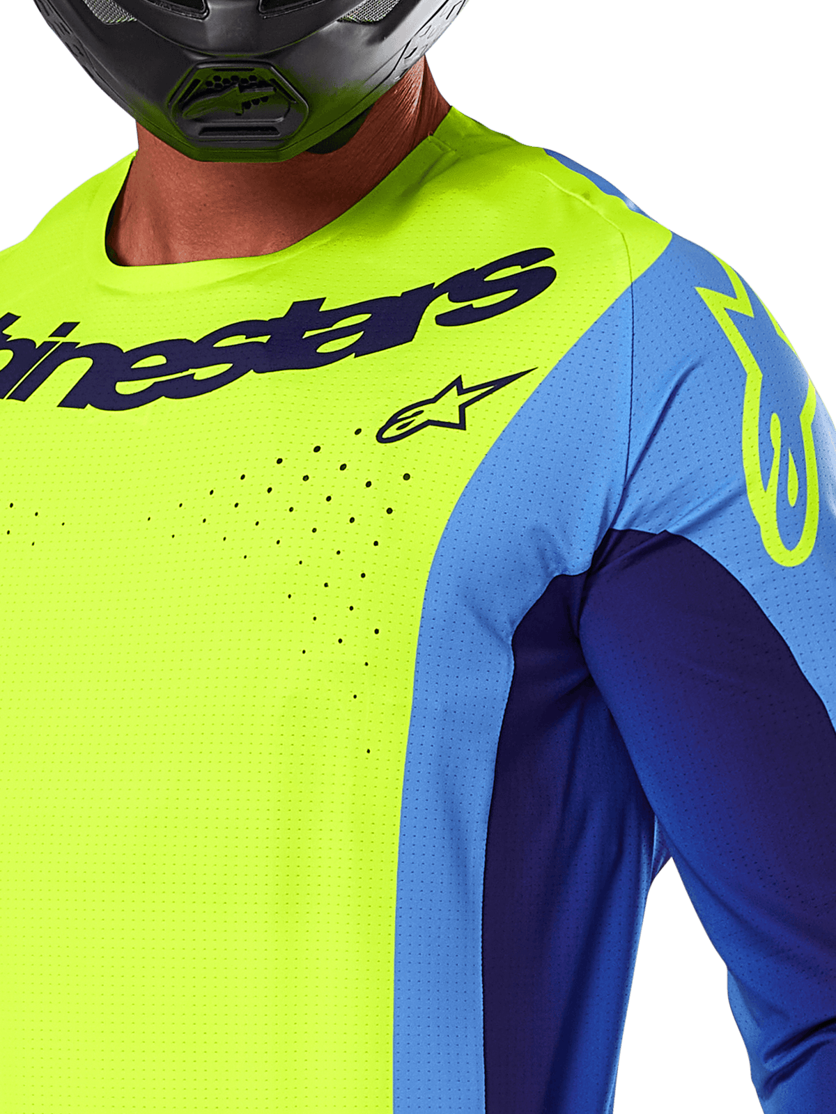 Alpinestars 2025 Techstar Melt tröja, motocrosströja, neon gul och blå, närbild som visar laserskurna ventilationshål och marinblå logotyp, bärs av en förare med svart hjälm, prestandautrustning för terrängkörning