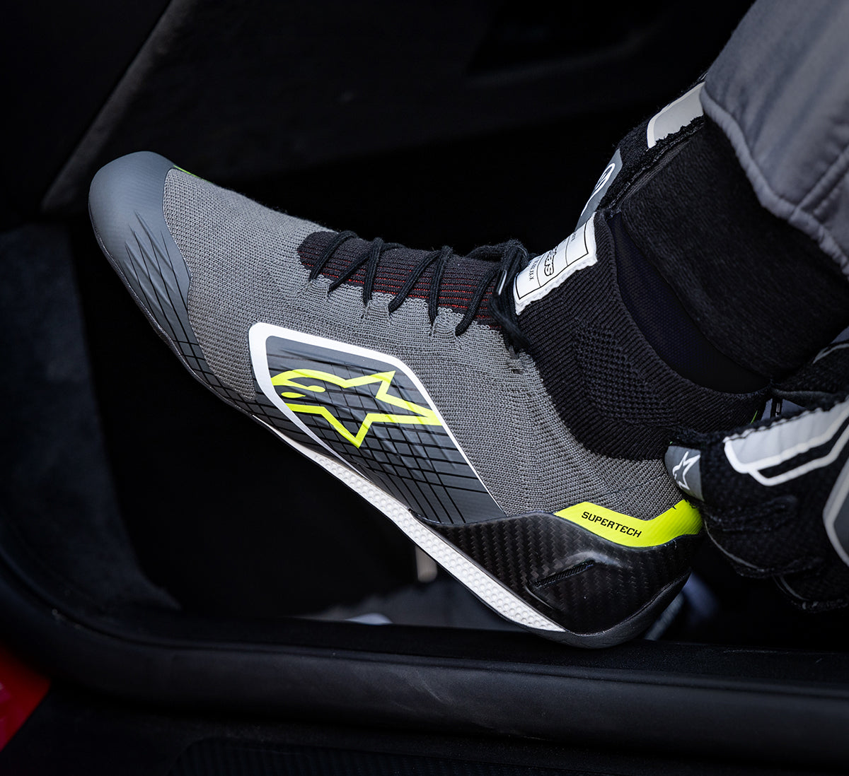 Top 5 Auto Racing Shoes for Grip, Flex and Fire Safety