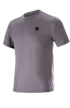 Alpinestars Dot Tech Tee - kortärmad, Sparrow Gray, teknisk t-shirt, liten svart cirkulär logotyp på bröstet, fukttransporterande DriRelease-material, avslappnad mountainbike- och terrängklädsel