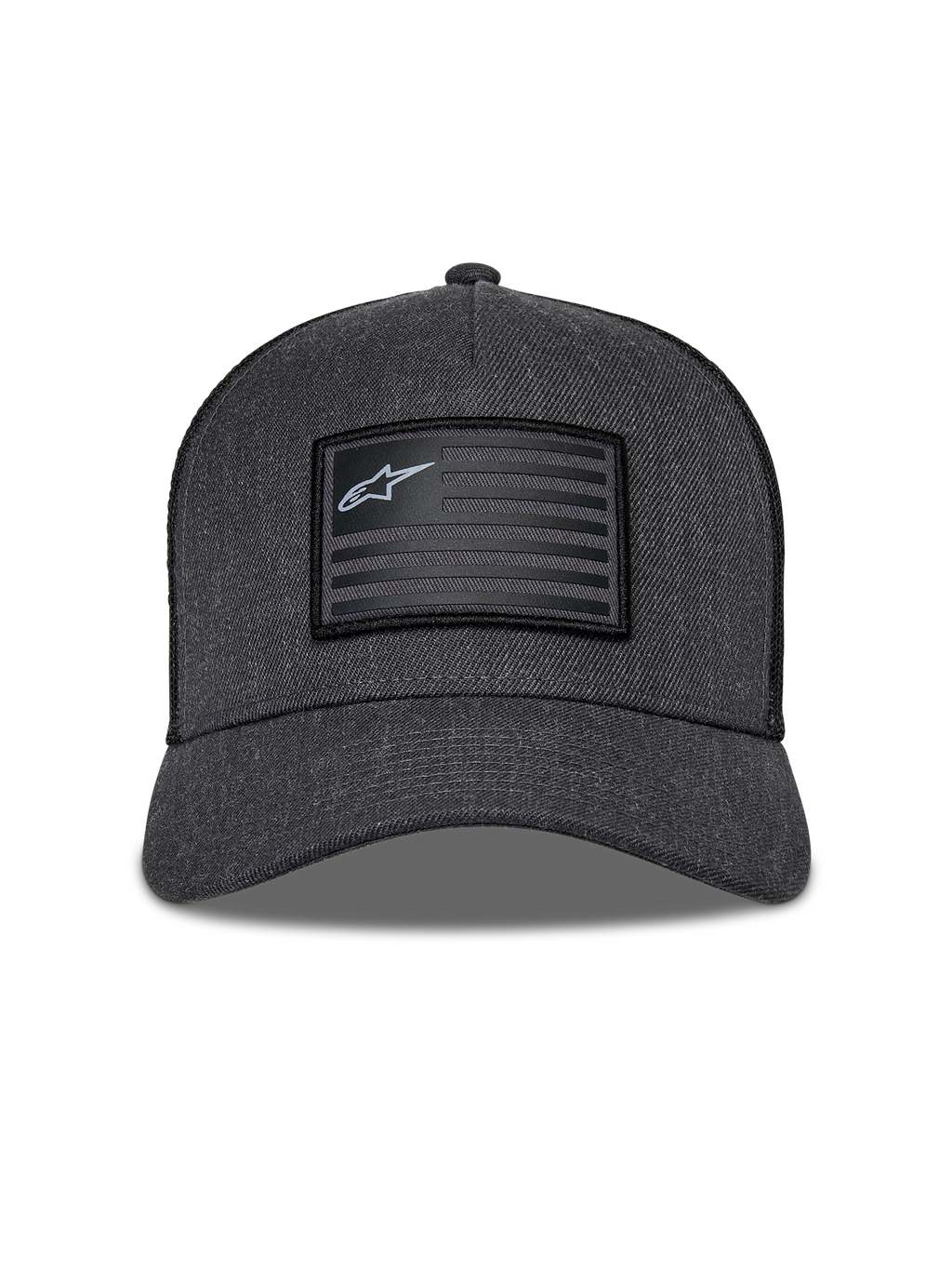 Alpinestars Flag Snapback-keps, Charcoal Heather och svart, vy framifrån med en strukturerad krona och böjd skärm, rektangulärt märke i flaggstil med Alpinestars-logotyp och ränder, avslappnat motorsport-streetwear