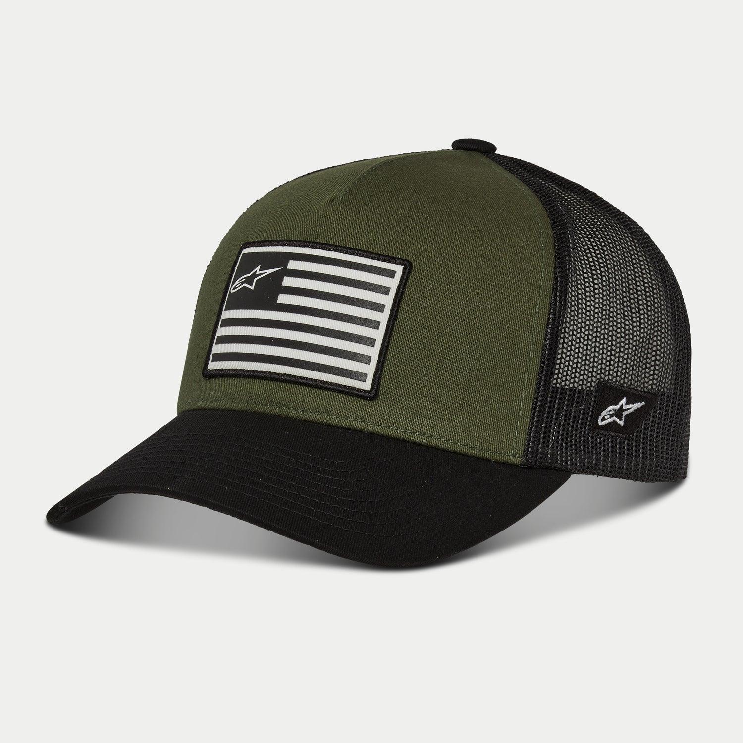 Alpinestars Flag Snapback-keps, Military Black, olivgrön frontpanel med svart böjd skärm och svart mesh-baksida, med ett flaggmärke fram med logotyp och broderi på sidan, avslappnad motorsportinspirerad streetwear
