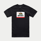 Alpinestars Cali 2.0 CSF Tee, kortärmad t-shirt, svart, Kalifornien-inspirerad grafik med en grizzlybjörn och Alpinestars-logotyp, casual motorsport-sportkläder