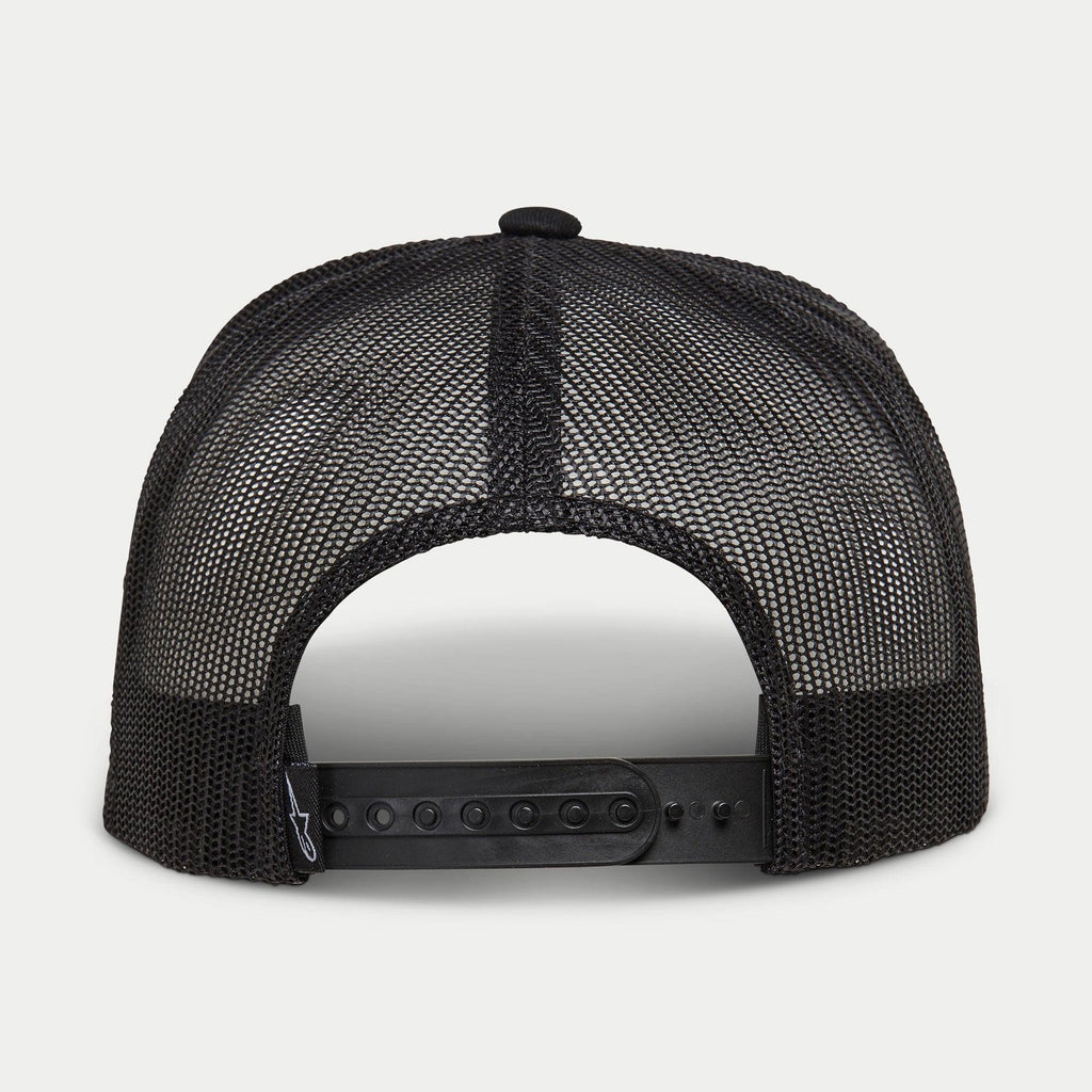 Alpinestars Ride 4.0 Camo Trucker Hat, svart, baksida som visar ventilerande nätkrona och justerbar snapback-rem i plast med en liten logotypetikett, vardaglig motorsportinspirerad huvudbonad.