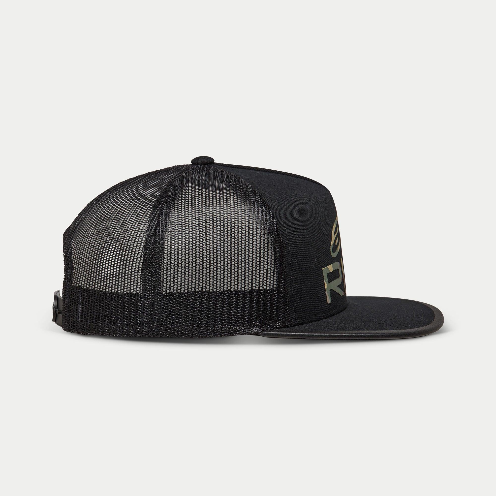 Alpinestars Ride 4.0 Camo Trucker Hat, svart, sidoprofilvy med ventilerande meshbaksida och platt skärm, framsida i twill med kamouflagelogotryck, justerbar snapback-design, avslappnad motorsport-huvudbonad