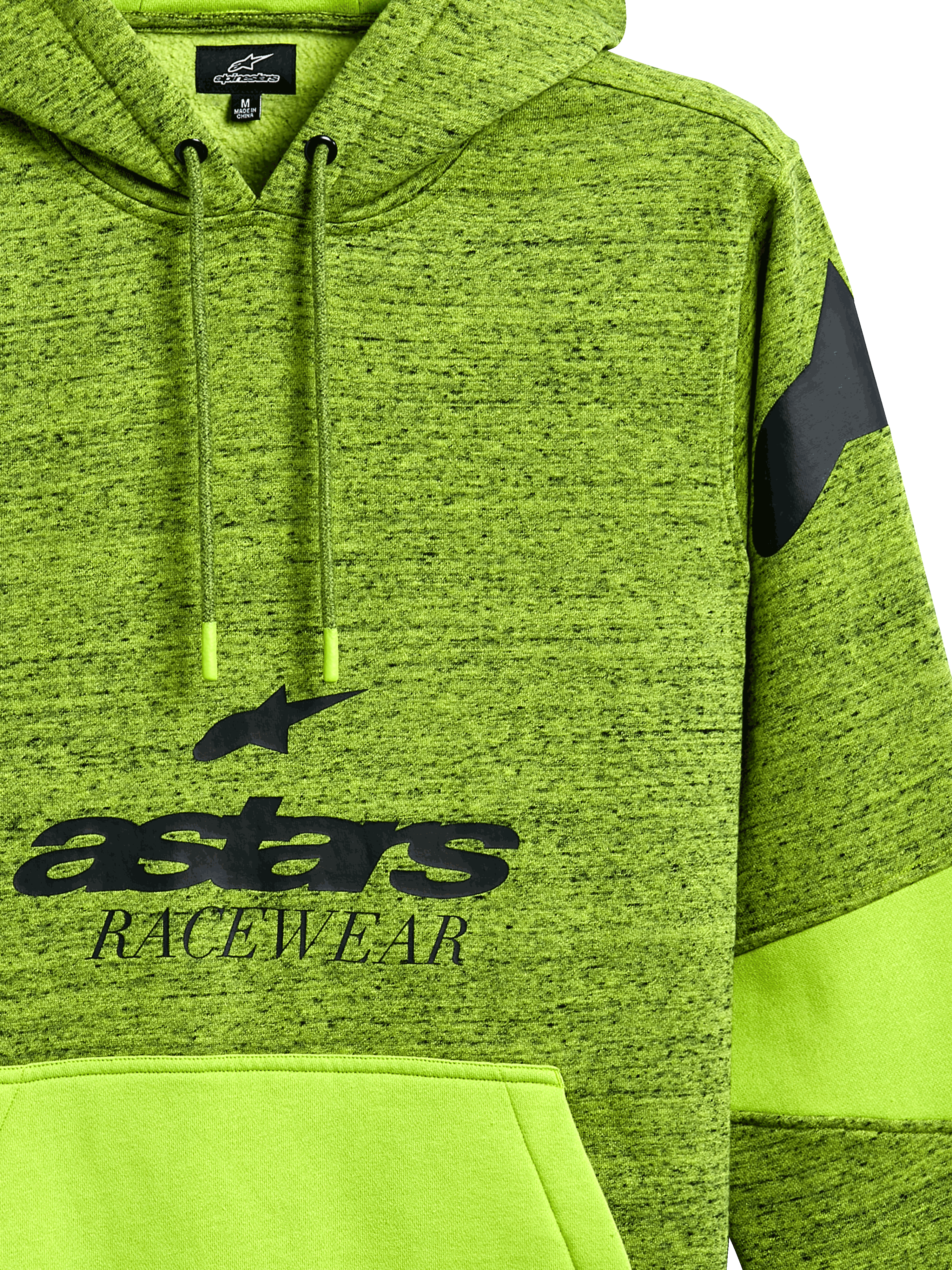 Alpinestars Perpetuate Hoodie, limegrön melerad huvtröja med svart 'astars RACEWEAR'-grafik, enfärgad limegrön känguruficka med tygpaneler, huva med dragsko och logotyp på axeln, avslappnade motorsportinspirerade sportkläder.