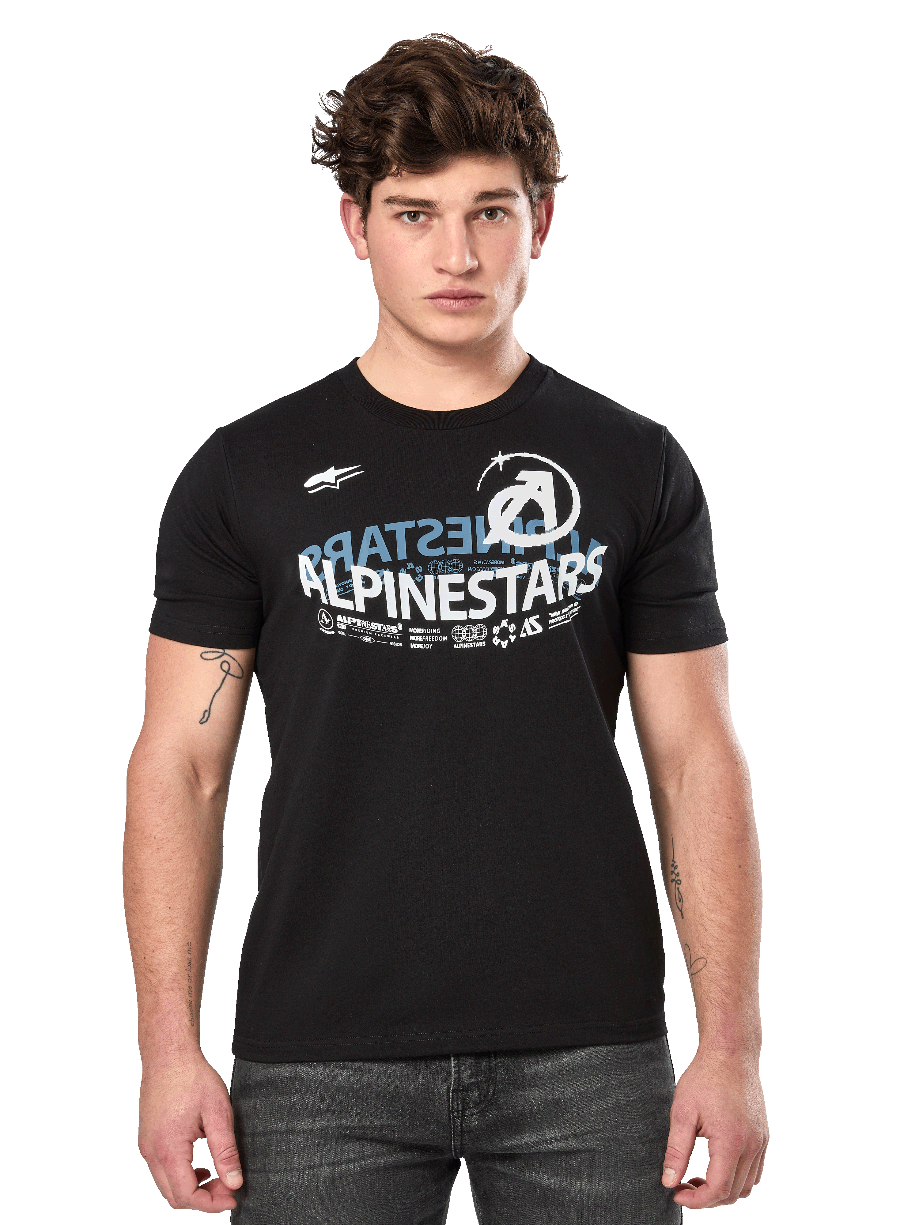 Alpinestars Semicircle CSF Tee, kortärmad t-shirt, svart, vit och blå halvcirkelformad Alpinestars-grafik på bröstet, vardaglig motorsport-streetwear