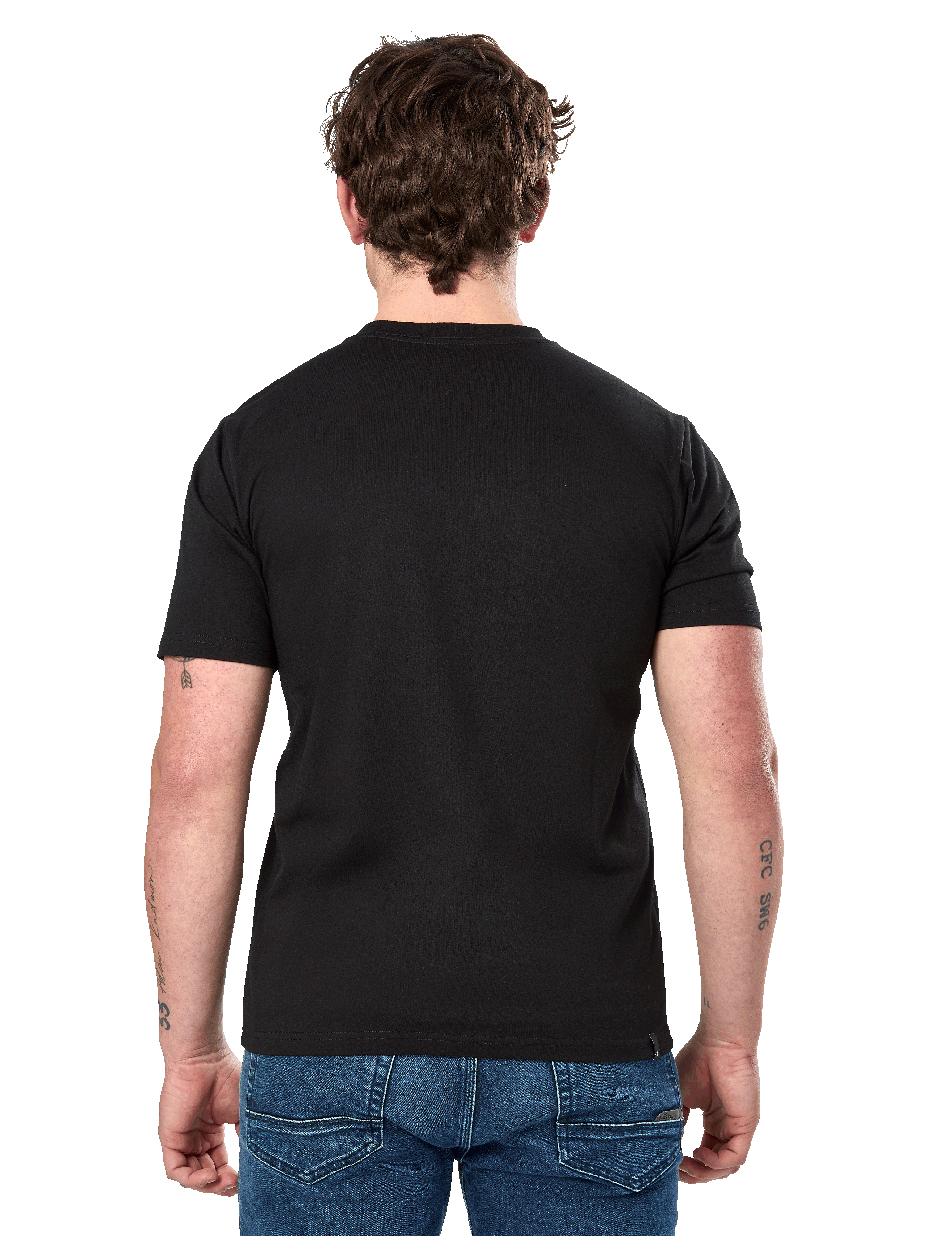 Alpinestars Cereal CSF Tee, kortärmad T-shirt, svart, sedd bakifrån, bärs med blå jeans, avslappnad motorsportinspirerad streetwear