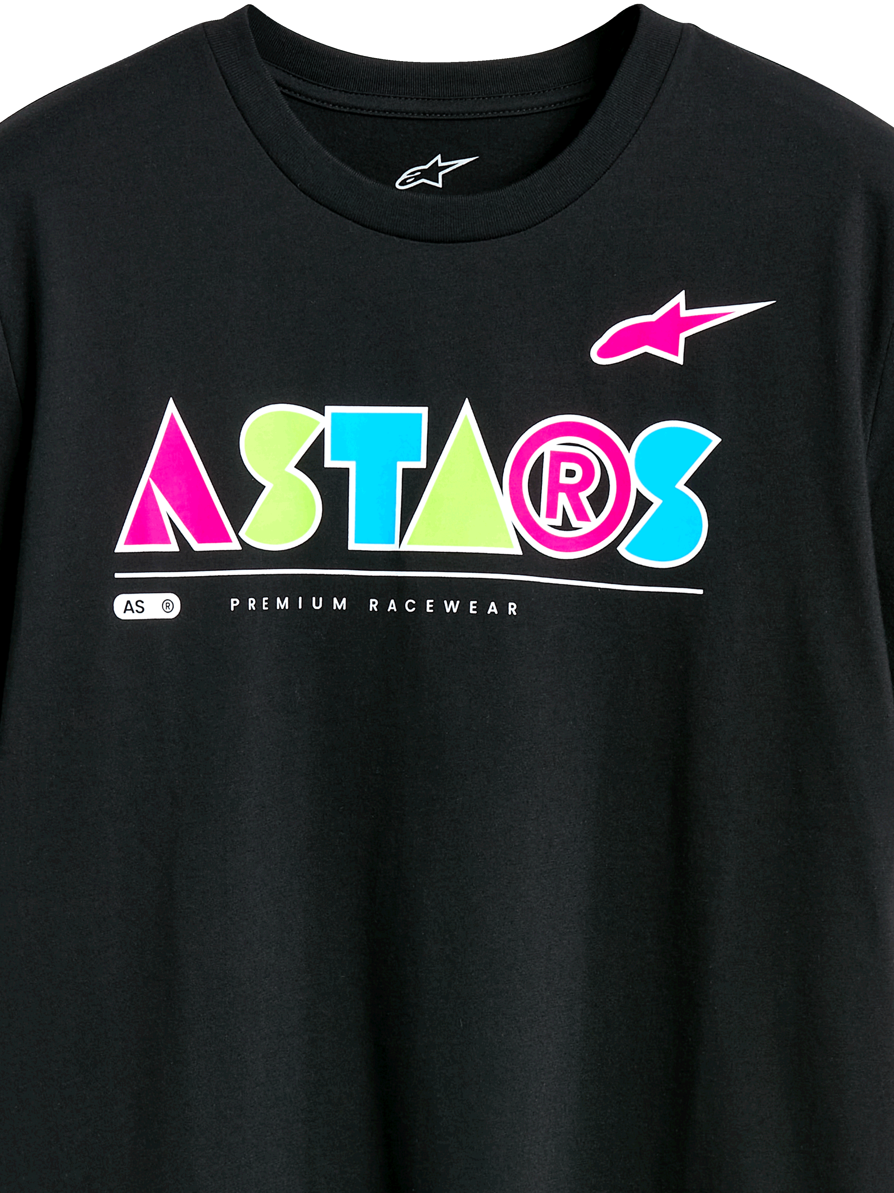 Alpinestars Cereal CSF Tee, kortärmad t-shirt, svart, färgglad geometrisk ASTARS-logotyp med rosa, gröna och blå detaljer, Premium Racewear-text, avslappnad motorsport-streetwear