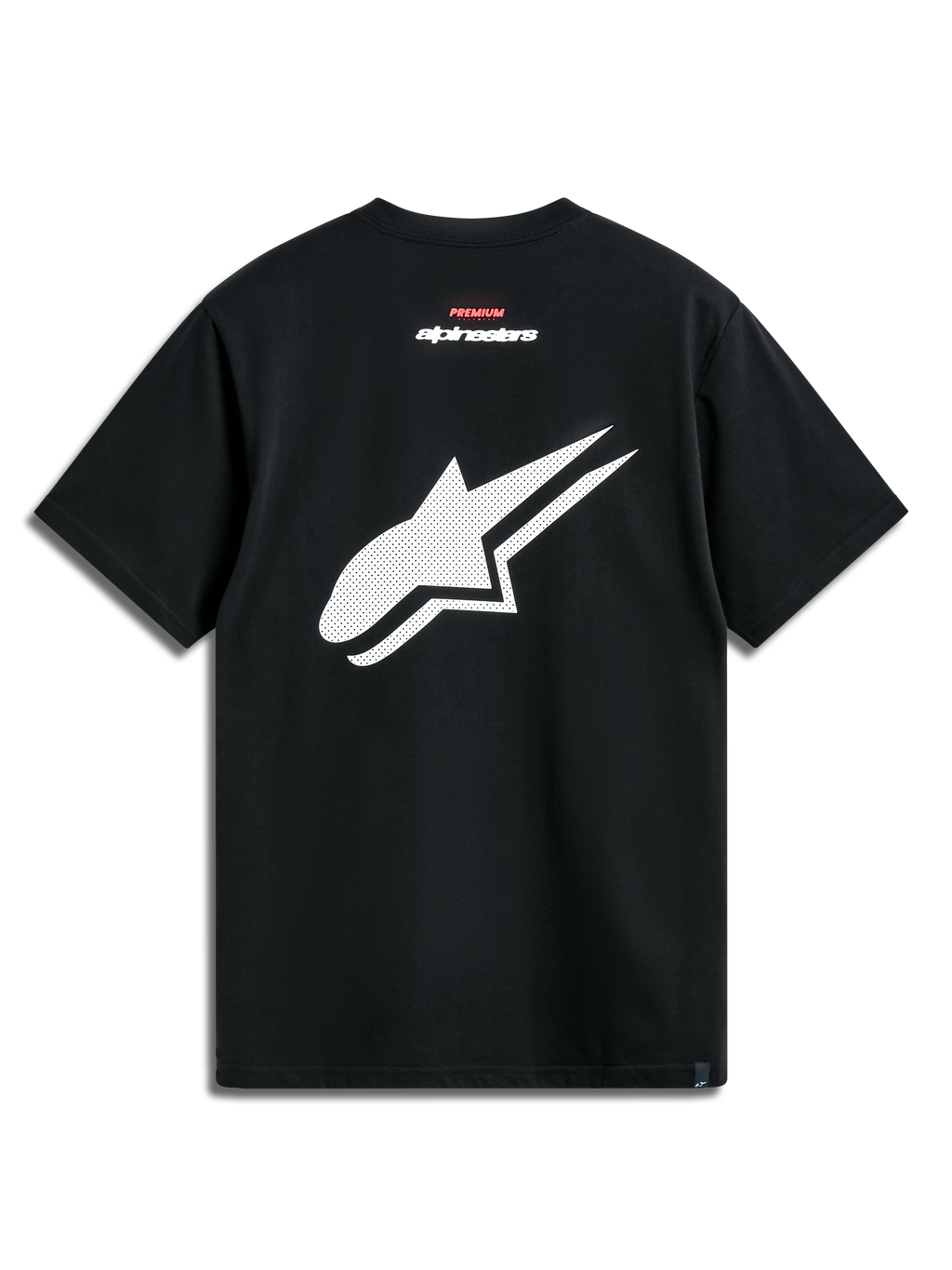 Alpinestars Formulate Csf Tee, kortärmad t-shirt, svart, vy bakifrån med en stor vit perforerad Astars-logotyp och röd och vit textbranding, casual motorsport-streetwear