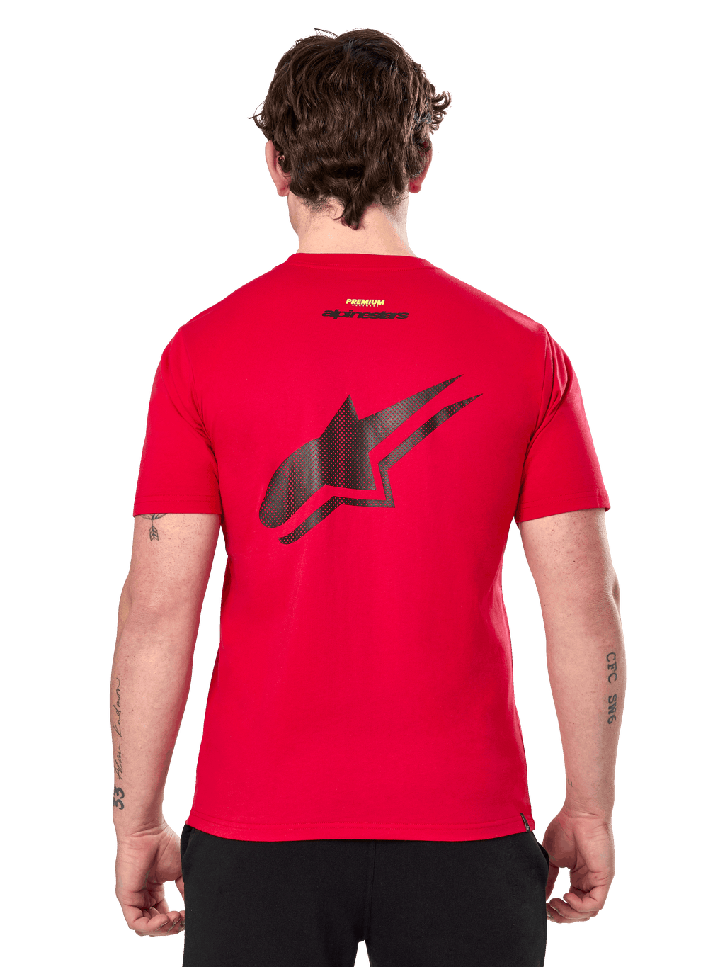 Alpinestars Formulate CSF Tee, kortärmad t-shirt, röd, stor svart perforerad Astars-logotyp på ryggen, avslappnad motorsportinspirerad design