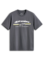 Alpinestars Prevail CSF T-shirt, mörkgrå kortärmad t-shirt med paddock-inspirerad trefärgad rand och logotyp på bröstet, bekväm sportswear