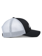 Alpinestars Terolithic Trucker Hat, profilvy, svart frontpanel med böjd skärm, vita meshpaneler baktill, strukturerad låg krona, klassisk keps i trucker-modell