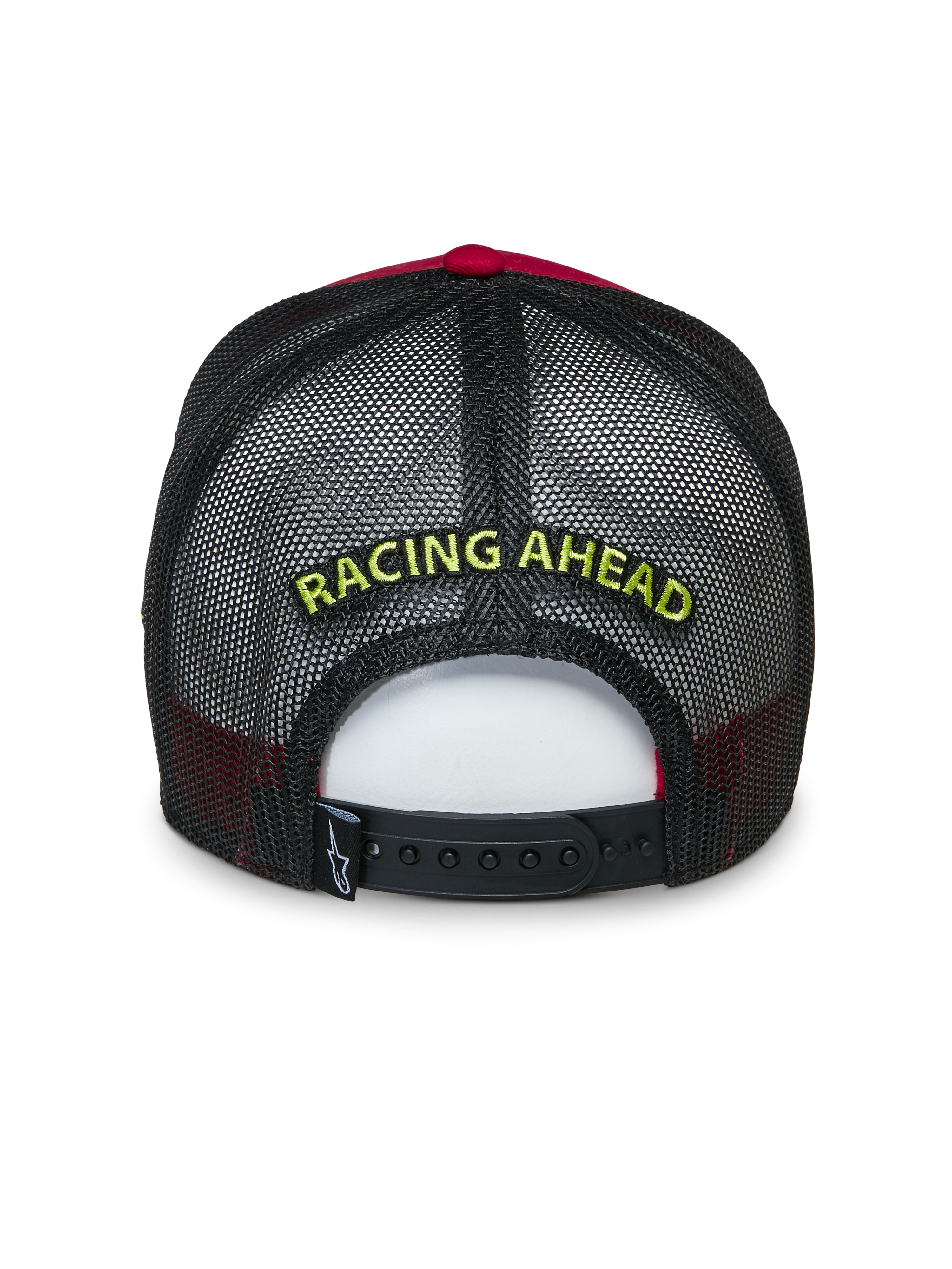 Alpinestars Exceed Truckerkeps, baksida, röd och svart, med gul "RACING AHEAD"-brodyr på svart mesh, justerbar snapback-stängning, vardaglig sportkeps