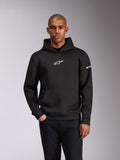 Alpinestars Insight Hoodie, svart huvtröja, vit Astars-logotyp på bröstet och ordlogotyp på ärmen, känguruficka, dubbelsidig tri-blend-fleece, vardaglig motorsport-streetwear