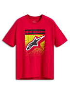 Alpinestars Noka CSF Tee, kortärmad t-shirt, röd, grafiskt tryck på framsidan med ett svart Alpinestars-textfält och en stor Astars-logotyp över ett gult och rött MX-graderat stänk, vardagliga motorsportkläder