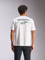 Alpinestars Lanes CSF Tee, kortärmad t-shirt, vit, ryggvy med flerfärgade ränder samt Alpinestars- och Astars-logotyper, avslappnad motorsport-streetwear