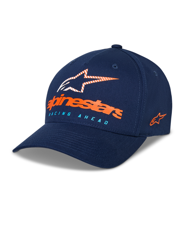 Alpinestars Instinct keps, marinblå baseballkeps, böjd skärm med strukturerad krona, Astars-logotyp fram med orange textlogotyp och ljusblå "Racing Ahead"-text, broderad logotyp på sidan, avslappnad sportkeps