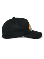 Alpinestars Lucid Snapback Keps, svart, sidoprofil, böjd skärm med strukturerad krona, med livfull flerfärgad logobrodyr, 100% bomullstwill