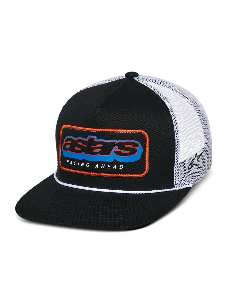 Alpinestars Phosphor Trucker-keps, svart och vit, platt skärm med strukturerad krona och vit rep-detalj, flerfärgat Astars-märke fram med orange kant och "RACING AHEAD"-text, ventilerande vit mesh-baksida med broderad logotyp på sidan