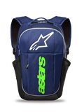 Alpinestars GFX Boss ryggsäck, lifestyle-ryggsäck, marinblå och limegrön, med en stor vit Astars-logotyp och vertikalt limegrönt tryck, sidofickor i mesh för vattenflaska, hållbar polyesterkonstruktion för vardagsbruk