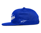Alpinestars Los Angeles keps, snapback-keps med platt skärm, blå med vitt broderi, sidovy med strukturerad krona, 3D-broderad text på framsidan och liten Ageless-logotyp på sidan