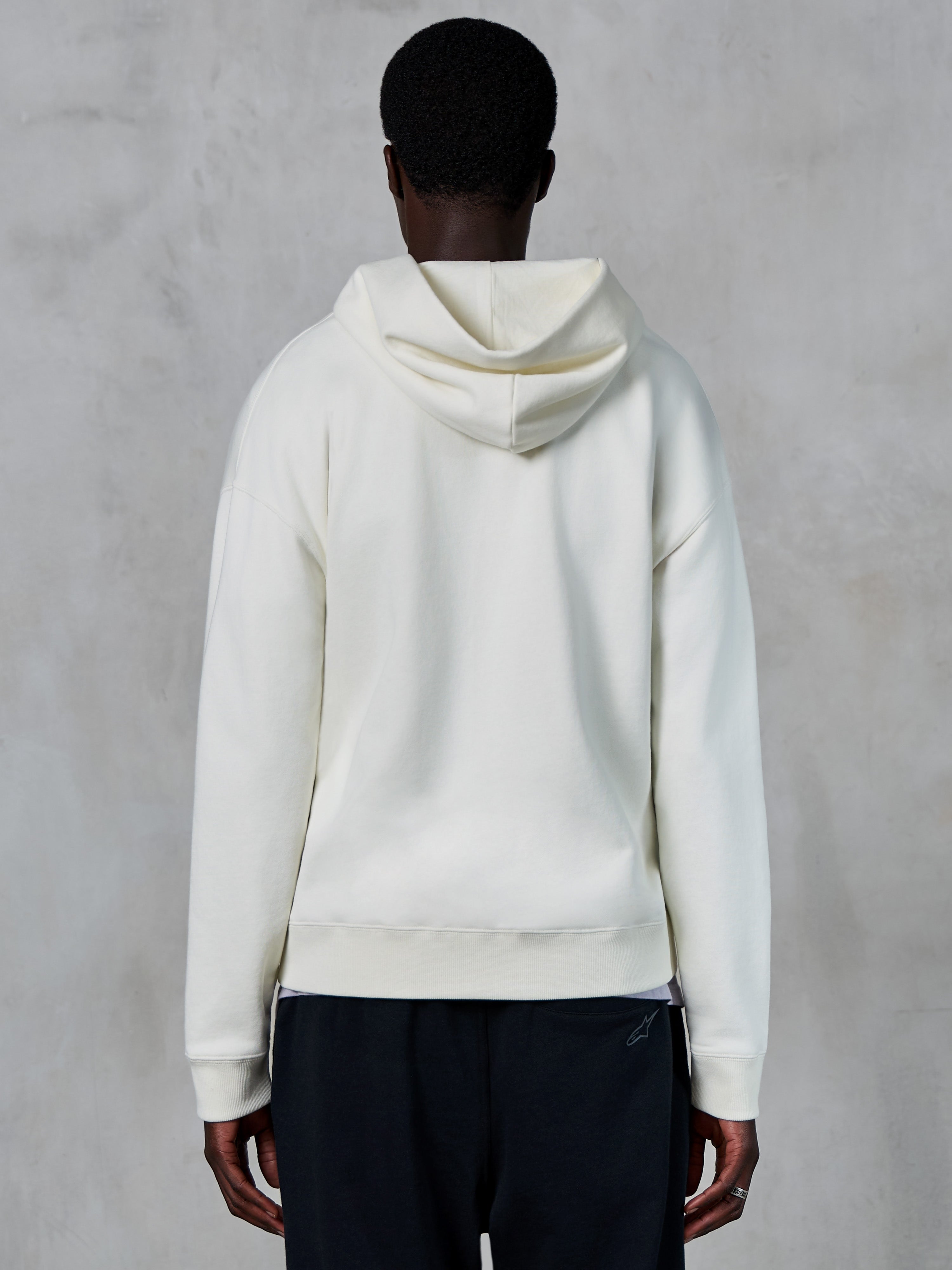 Alpinestars Essentials Ageless Zip Hoodie, baksida, Off White, avslappnad streetwear, premium kompakt fleece, avslappnad passform, ribbade muddar och nederkant, ren minimalistisk design