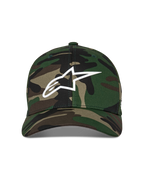 Alpinestars Ageless Multi keps, baseballkeps i grön kamouflage, vit 3D-tryckt Astars-logotyp framtill, strukturerad krona med böjd skärm, avslappnad motorsportinspirerad huvudbonad