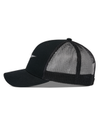 Alpinestars Reflect Ageless Trucker Hat, profilvy, svart, böjd skärm med strukturerad krona, ventilerande meshpaneler baktill, reflekterande logotyp, casual motorsport-keps