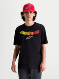 Alpinestars Elliptogrit CSF t-shirt, kortärmad sportswear t-shirt på modell, svart med röd och gul färggradientgrafik, bekväm bomulls- och polyestermix för vardagsbruk.