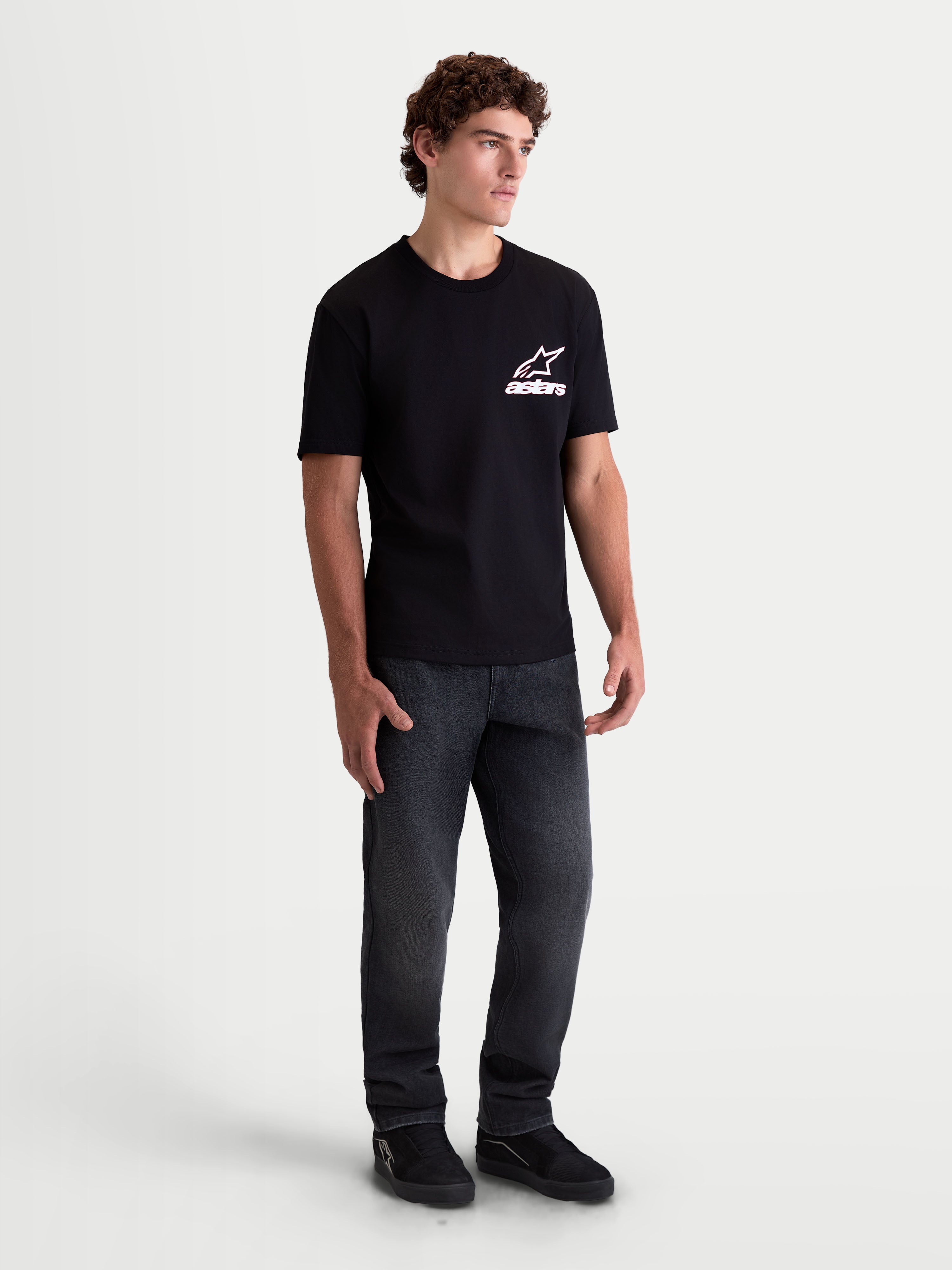 Alpinestars Lineout CSF t-shirt, kortärmad sportswear för herrar, svart med vit Astars-logotyp på bröstet, premium bomull-polyesterblandning, avslappnad lifestyle-t-shirt
