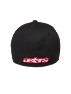 Alpinestars Lineout hatt, svart keps i twilltyg med flexibelt bakstycke, vy bakifrån med röd och vit broderad Astars-logotyp, motorsportinspirerad huvudbonad