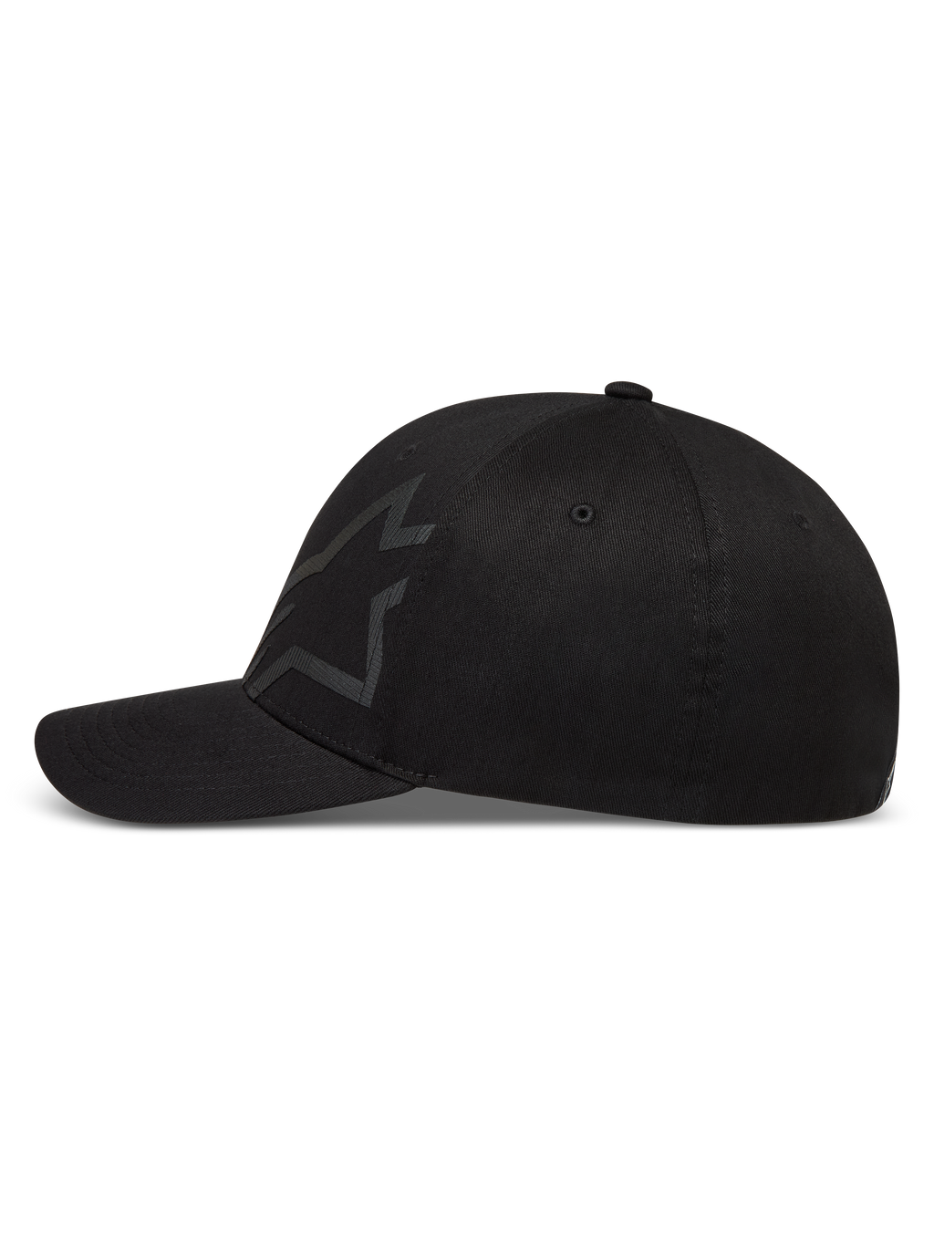 Alpinestars Maze hatt, svart keps med böjd skärm och strukturerad krona, sidovy i twill med texturerad Astars-logotyp, motorsportinspirerad huvudbonad.