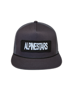 Alpinestars Ten Trucker keps, mörkgrå sportkeps med rak skärm, strukturerad krona och broderad logotyppatch.