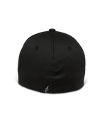Alpinestars Setting Keps, svart keps med elastisk baksida, baksida som visar stängd flex-design, liten vit broderad stjärnlogotyp på den nedre sömmen, strukturerad krona i stretch-twill