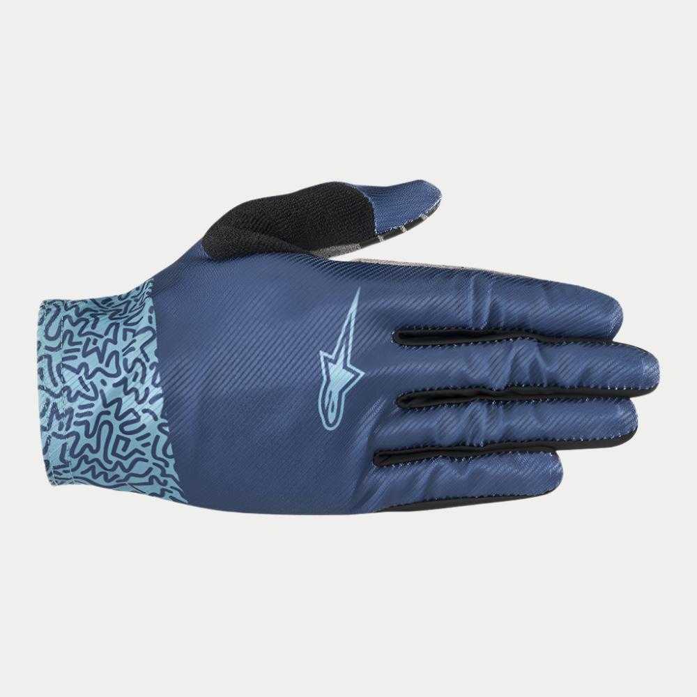 Alpinestars Stella Alderex Pro-handskar, MTB-handskar för damer, Mid Blue, med en mörkblå texturerad ovansida med ljusblå stjärnlogotyp, ljusblå mönstrad mudd och svart tumparti, designade för terrängcykling