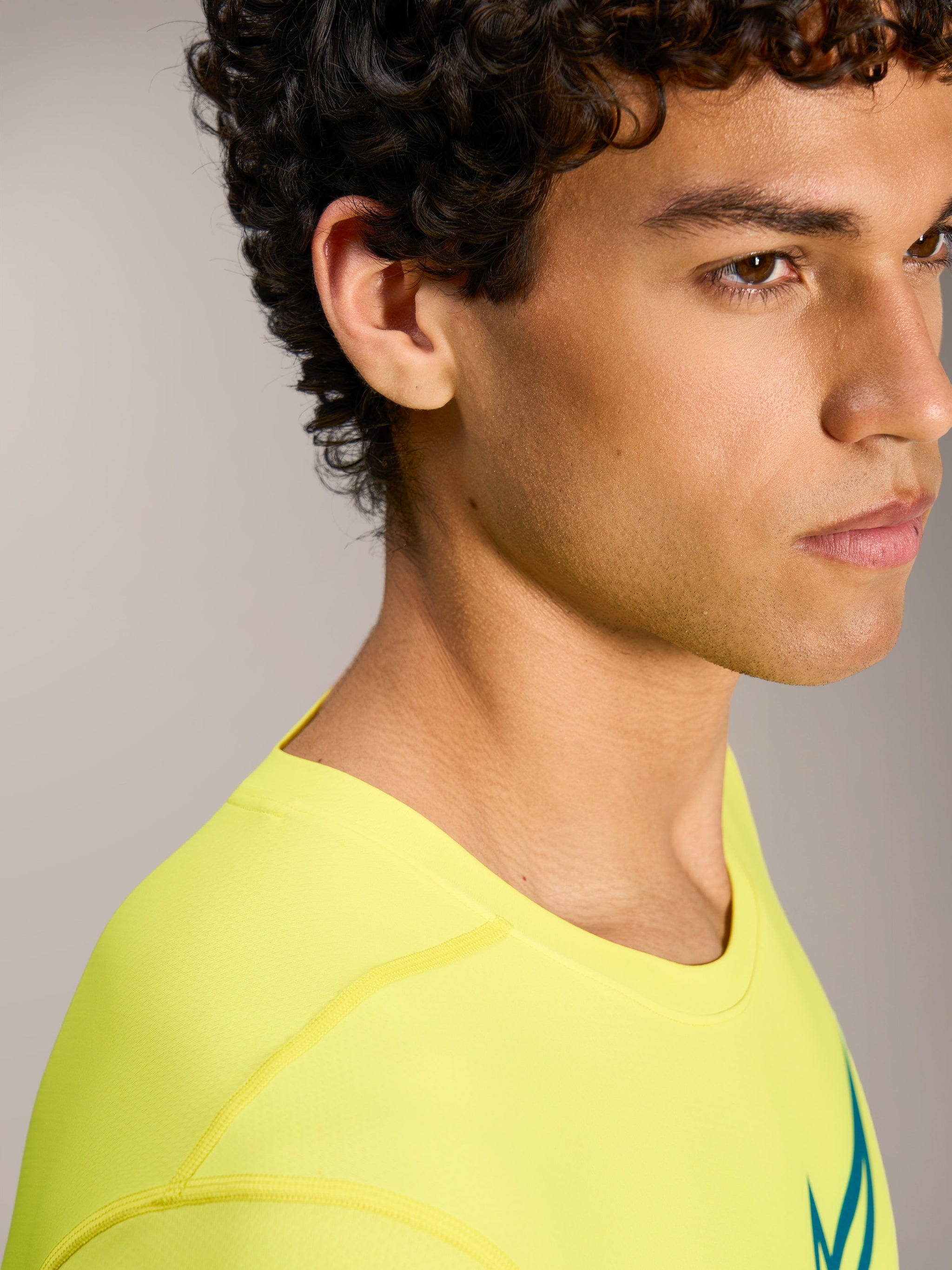 A-Dura Ride Short Sleeve Jersey in Yellow Fluo, performance MTB top with a crew neck and lightweight, flexible fabric.