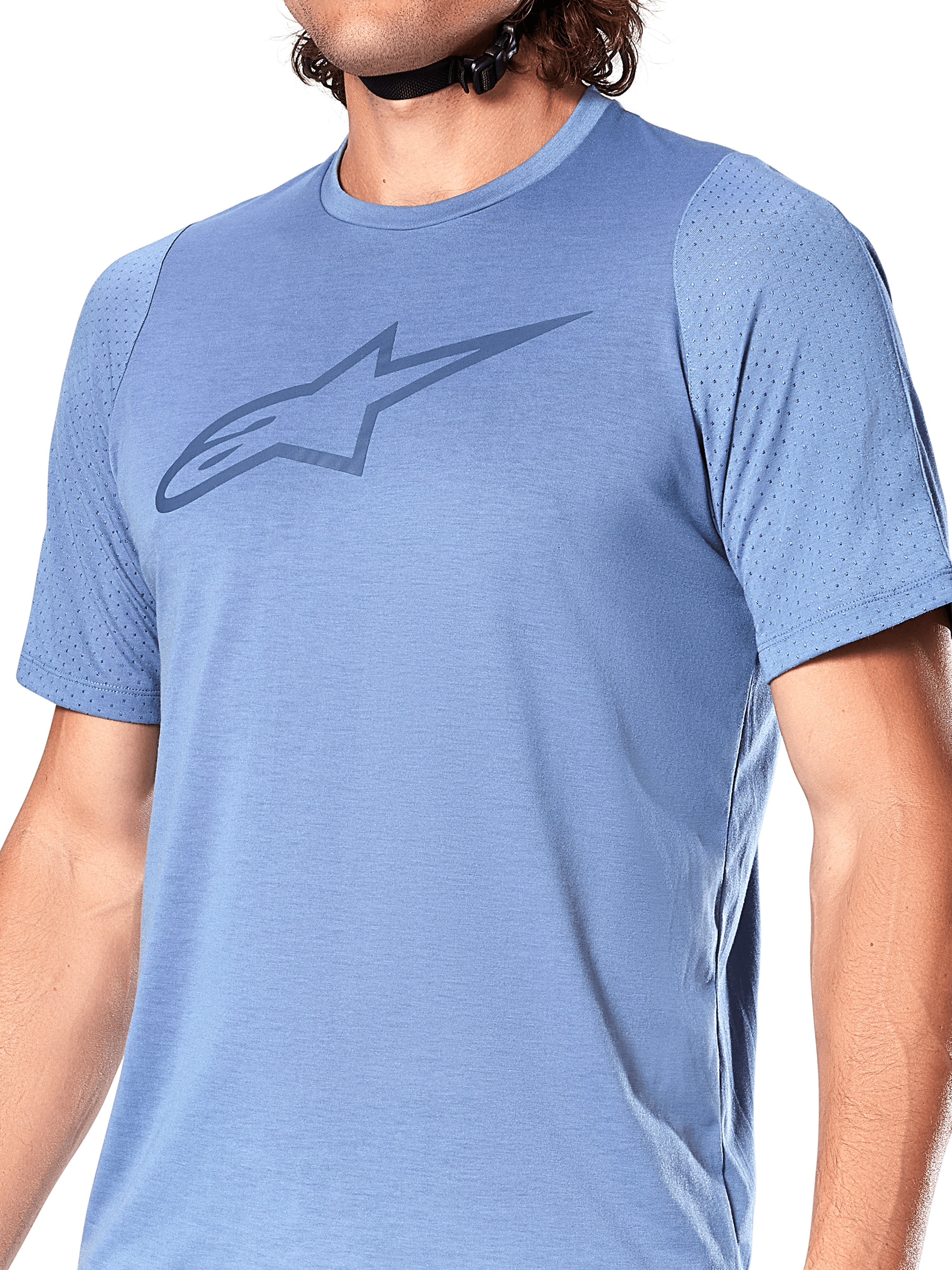 Alpinestars A-Dura Dri Astar kortärmad tröja, Infinity Blue, med en mörkblå Alpinestars Astar-logotyp på bröstet, ventilerande nätpaneler på ärmarna, tekniska MTB-cykelkläder