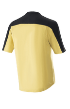 Alpinestars Drop Meta Jersey - kortärmad, MTB-tröja, guld med svart axelok och ärmpaneler, vy bakifrån, förlängt bakstycke för extra täckning, lättviktigt mesh-material.